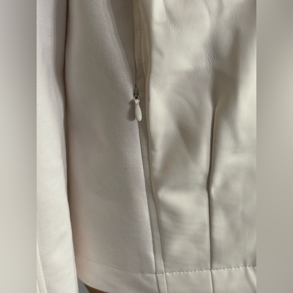 GUESS Women's Fiammetta Faux-Leather Jacket NWT Large - Picture 9 of 13